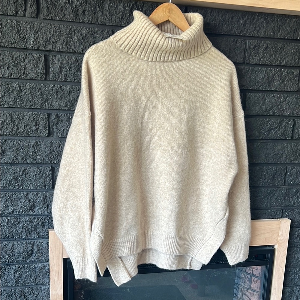 H&M sweater